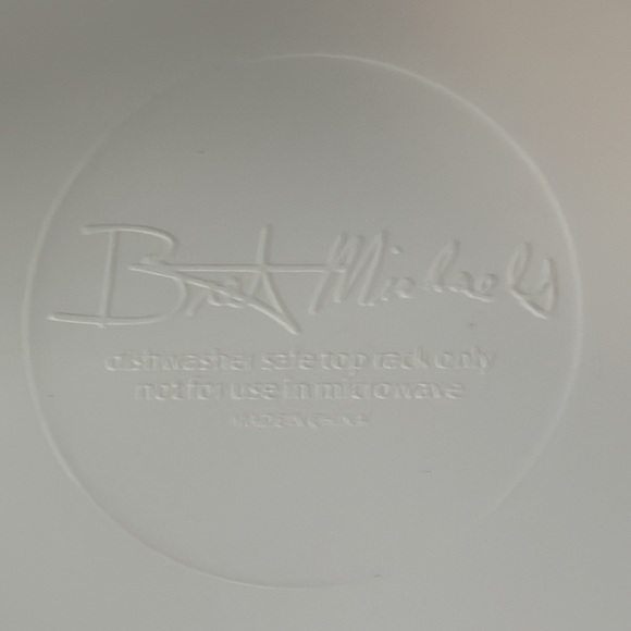 Autographed Bret Michaels ‘Pets Rock’ pink dog bowl - Picture 6 of 8